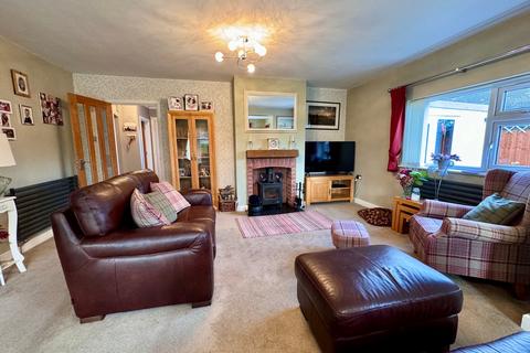 27 Abbey Crescent, Thorpe-le-soken, Clacton-on-sea, CO16 0LH