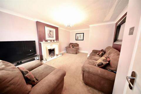 3 bedroom detached house for sale, Tynedale, Hull