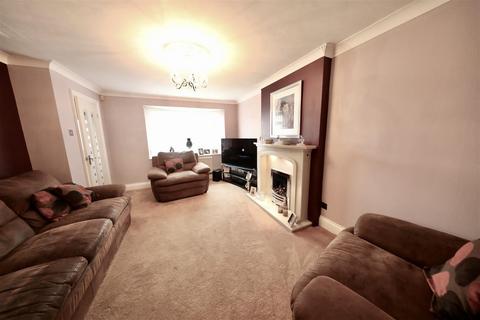 3 bedroom detached house for sale, Tynedale, Hull