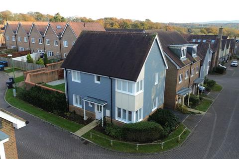 3 bedroom detached house for sale, Buckle Lane, Haywards Heath, RH17