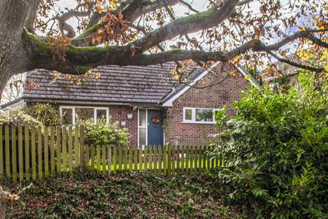 3 bedroom detached house for sale, Marlborough Oaks, Compton, RG20