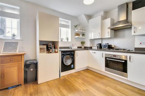Flat 4, Raven Court, 34 Cambrian Way, Worthing, BN13 1FR