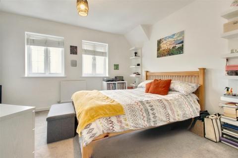 Flat 4, Raven Court, 34 Cambrian Way, Worthing, BN13 1FR