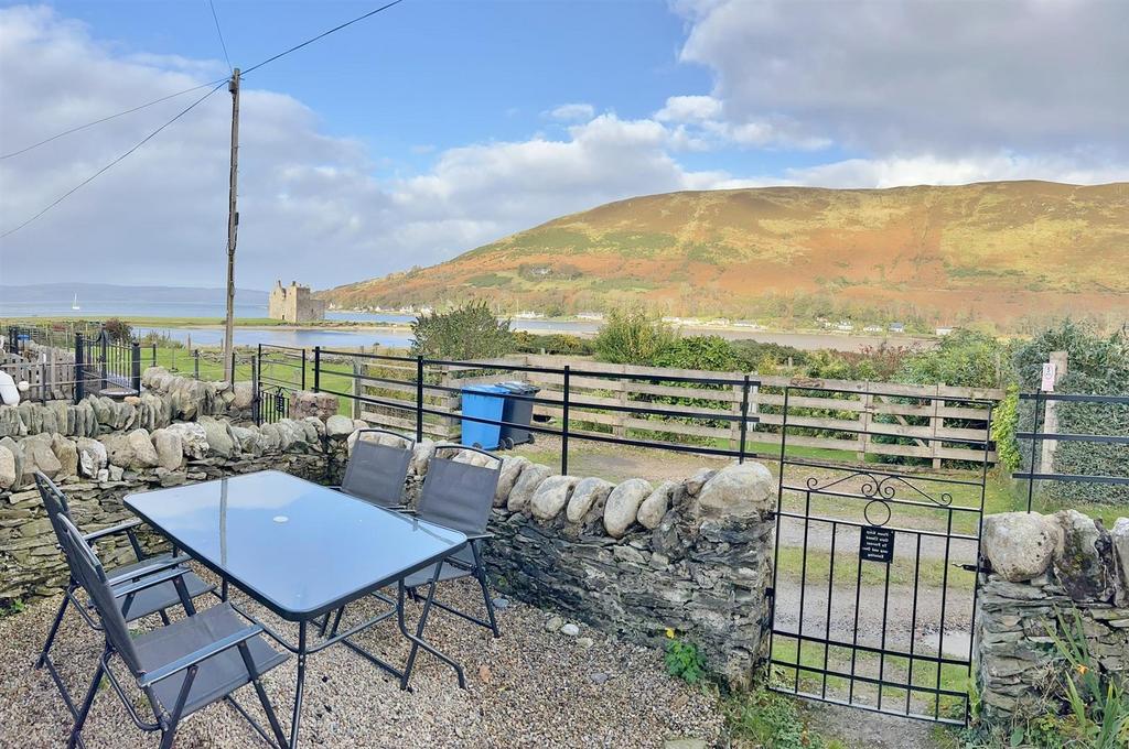 Patio and Lochranza castle