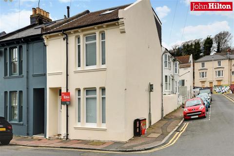 6 bedroom end of terrace house to rent, Park Crescent Terrace, Brighton