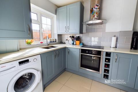 3 bedroom terraced house for sale, Chantry Road, Chessington, Surrey. KT9