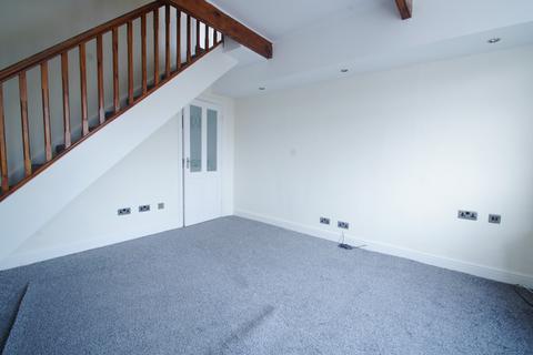 2 bedroom end of terrace house for sale, Stockport Road, Mossley OL5