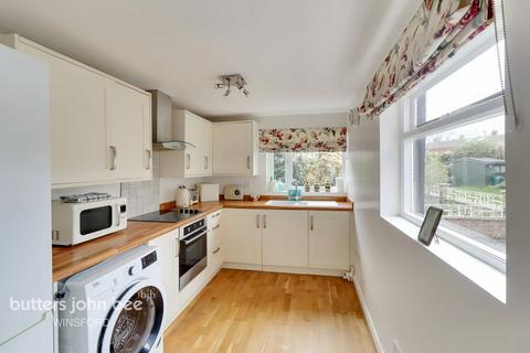 3 bedroom semi-detached house for sale, Swanlow Lane, Winsford