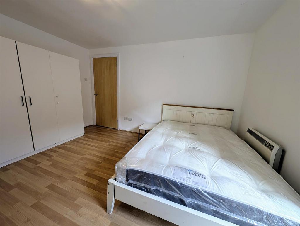 Bedroom.jpg