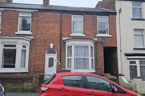 3 bedroom terraced house for sale, Trafalgar Road, Scarborough