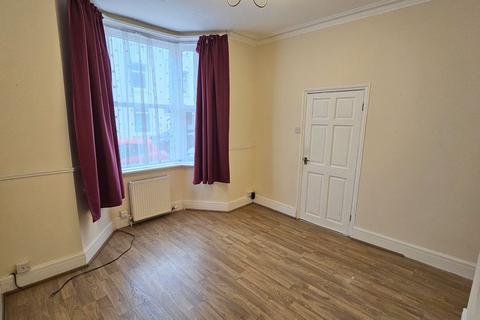 3 bedroom terraced house for sale, Trafalgar Road, Scarborough