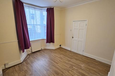 3 bedroom terraced house for sale, Trafalgar Road, Scarborough