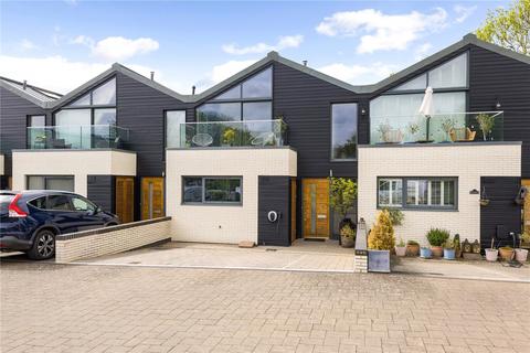 undefined, Marsworth Wharf, Marsworth, Tring, Hertfordshire, HP23