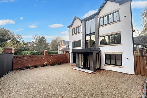 6 bedroom detached house for sale, Chatsworth Road, Manchester M28