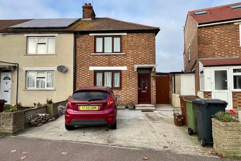 3 bedroom end of terrace house for sale, Billet Road, London E17