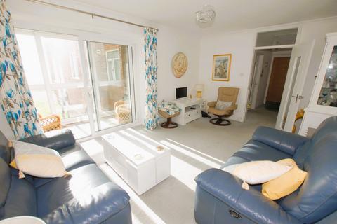 2 bedroom apartment for sale, The Riviera, Sandgate, CT20