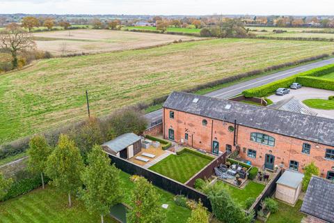 4 bedroom terraced house for sale, Northwich Road, Lower Whitley, WA4