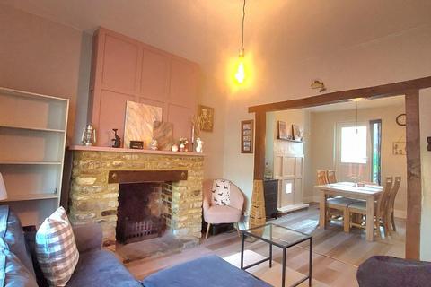 2 bedroom semi-detached house for sale, Well Street, Finedon, Northamptonshire NN9