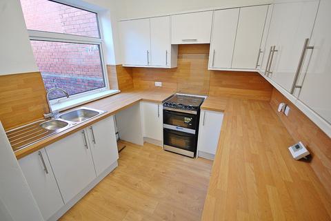 2 bedroom terraced house to rent, Farewell View, Langley Moor, Durham, DH7