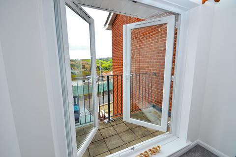 3 bedroom terraced house to rent, Upper Longlands, Dawlish EX7