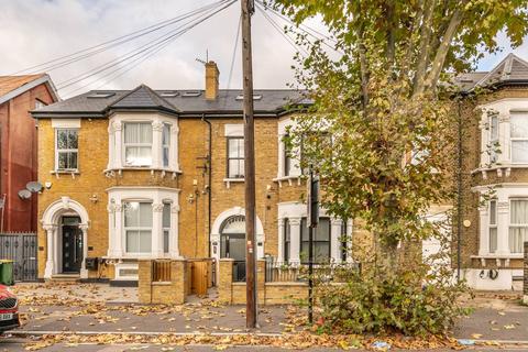 2 bedroom flat to rent, Earlham Grove, Forest Gate, London, E7