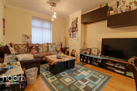 3 bedroom terraced house for sale, Chaplin Road, Dagenham