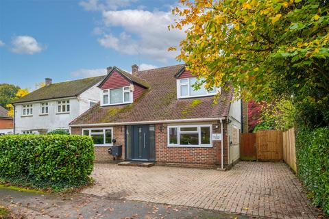 4 bedroom detached house for sale, Limes Avenue, Horley