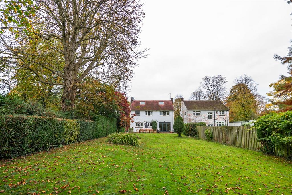 2 Fishers Farm externals-18.jpg