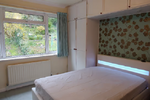 1 bedroom in a house share to rent, Whyteleafe Hill, Whyteleafe CR3