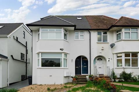 2 bedroom flat for sale, Holders Hill Drive,  Hendon,  NW4