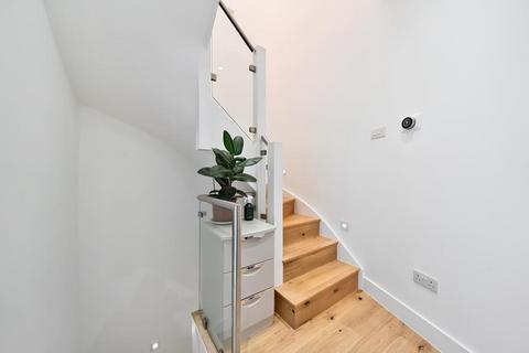 2 bedroom flat for sale, Holders Hill Drive,  Hendon,  NW4