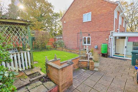 3 bedroom semi-detached house for sale, Frilsham Way, Allesley Park, Coventry - LARGE CORNER PLOT WITH NO CHAIN