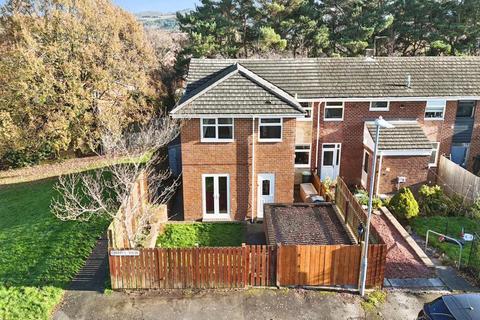 4 bedroom end of terrace house for sale, Chapel View, Rowlands Gill, Tyne and Wear