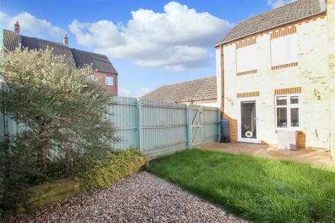 2 bedroom end of terrace house for sale, Rushmere Close, Raunds NN9