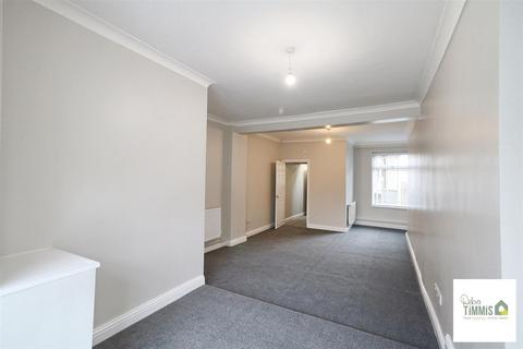 3 bedroom end of terrace house for sale, Macclesfield Street, Burslem, Stoke-On-Trent