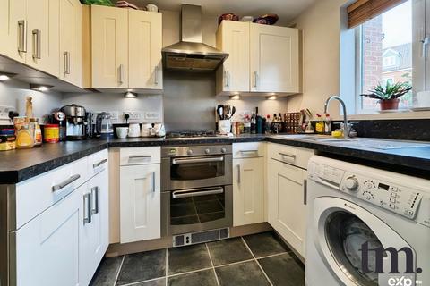 3 bedroom terraced house for sale, Canon Road, Dunmow CM6