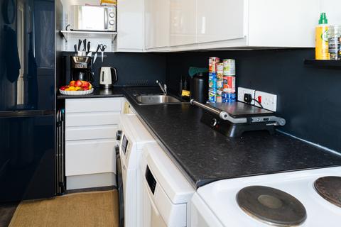 1 bedroom flat for sale, Cleeve Lodge Close, Bristol BS16