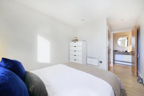 1 bedroom flat for sale, Anchor House, Smugglers Way, Wandsworth, London