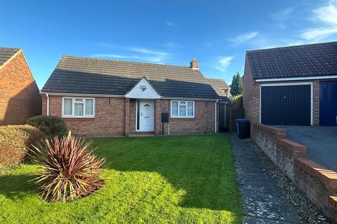 2 bedroom detached bungalow for sale, Coverdale Drive, Scarborough