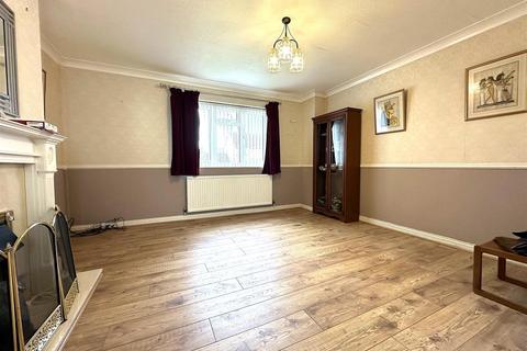 2 bedroom detached bungalow for sale, Coverdale Drive, Scarborough