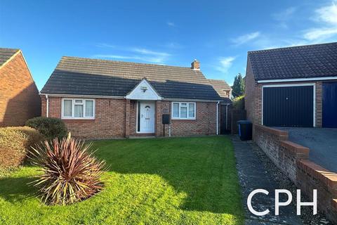 2 bedroom detached bungalow for sale, Coverdale Drive, Scarborough