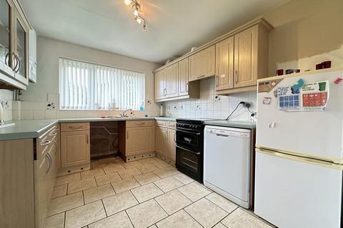 2 bedroom detached bungalow for sale, Coverdale Drive, Scarborough