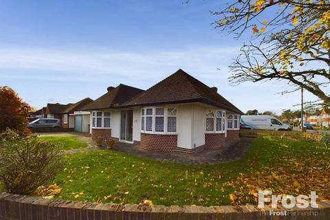 2 bedroom bungalow for sale, Grosvenor Road, Staines-upon-Thames, Surrey, TW18