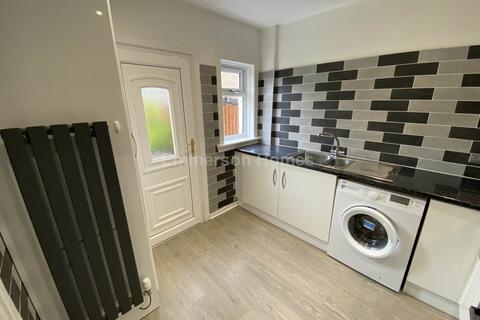 2 bedroom terraced house to rent, North Road, Johnstone PA5