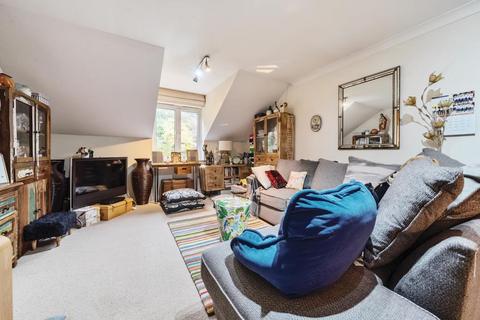 2 bedroom flat for sale, Old Amersham,  Buckinghamshire,  HP7