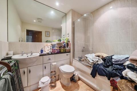 2 bedroom flat for sale, Old Amersham,  Buckinghamshire,  HP7