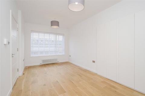 4 bedroom house to rent, Lime Court, Lime Grove, New Malden