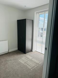 1 bedroom in a house share to rent, New Road, Rainham RM13