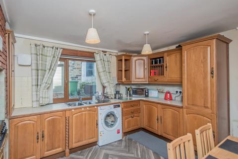 3 bedroom terraced house for sale, Town Street, Birkenshaw, Bradford, West Yorkshire, BD11