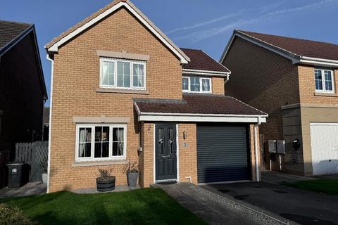 3 bedroom detached house for sale, Swallow Close, Darlington